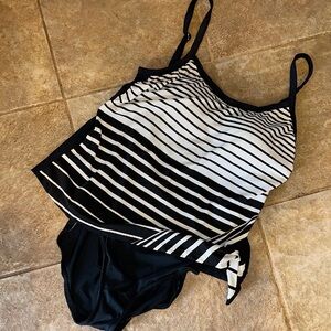 Maxine of Hollywood Black and White Swim suit